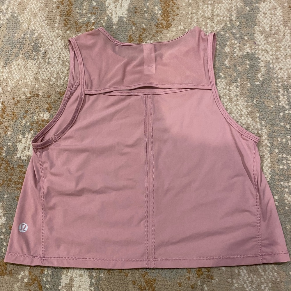 Womens size 4 Lululemon tank